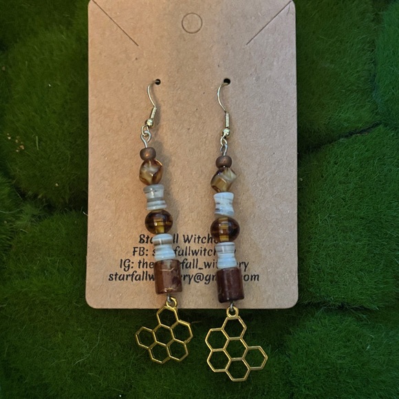 Jewelry - Gold and Brown Honeycomb Earrings